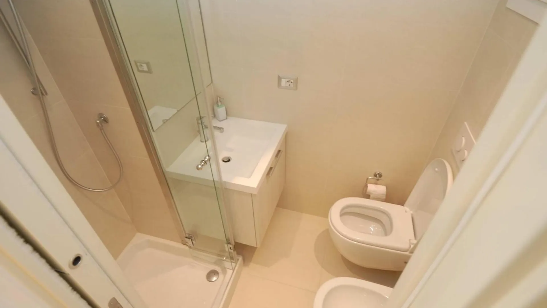 Studio Moderne Avec Balcon, Climatisation Et Wifi - Fr-1-196-214 Menton Apartment